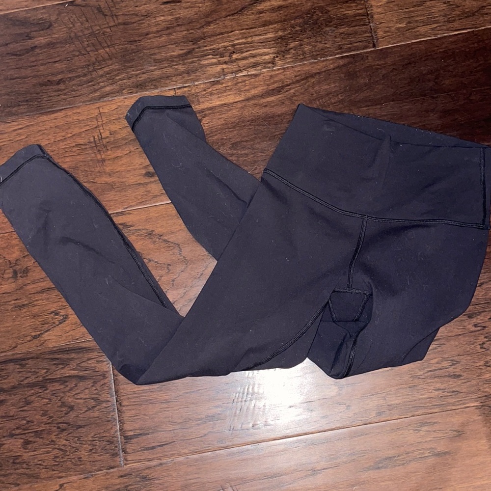 Plain black Lululemon leggings size 4